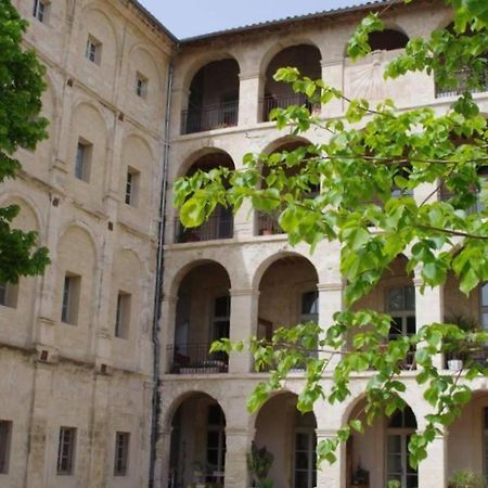 75m² 2 slaapkamer, 1 privé badkamer Appartement in Avignon stadscentrum Buitenkant foto